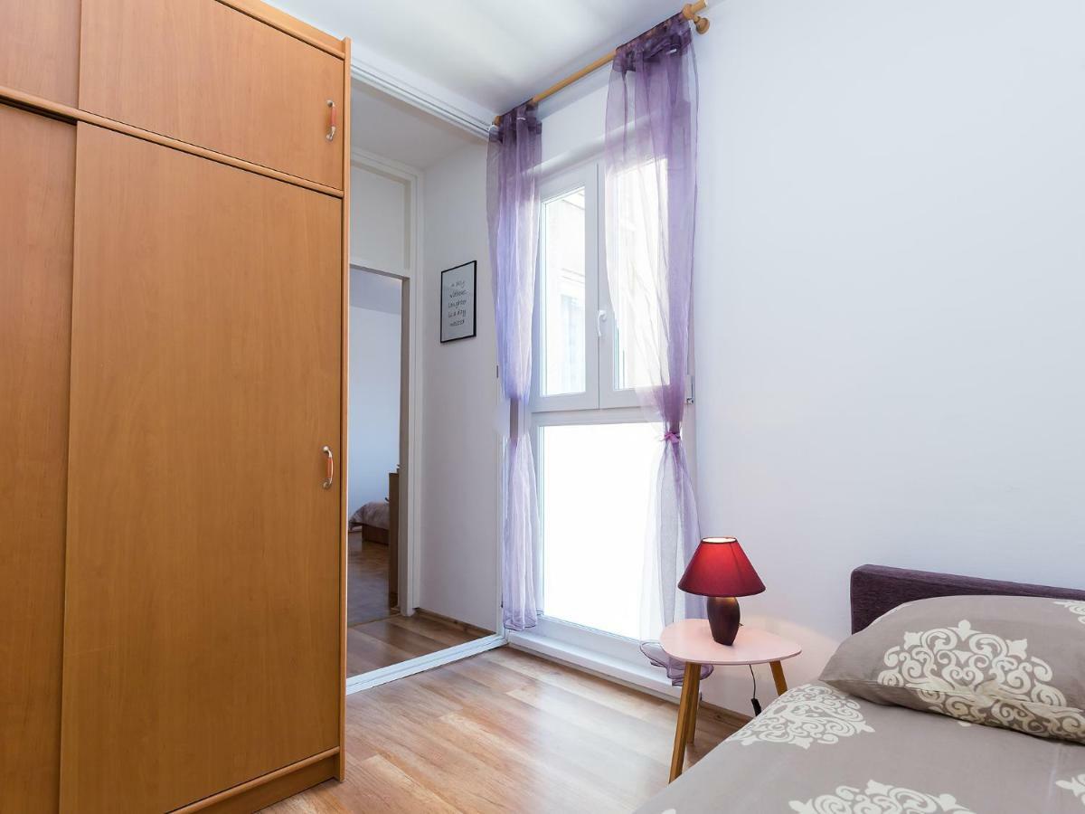 Apartment Lory'S Place Pula Exterior foto