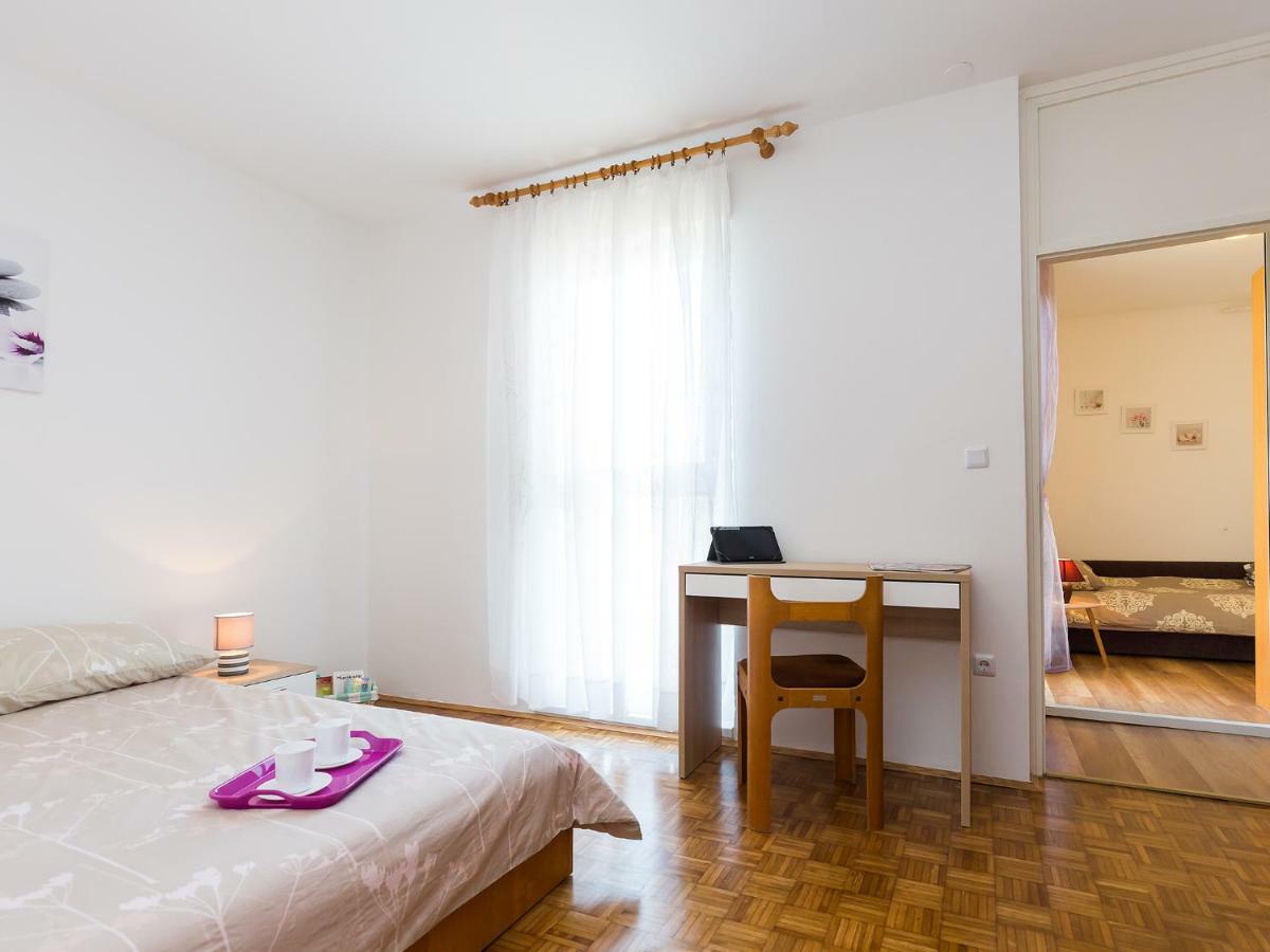 Apartment Lory'S Place Pula Exterior foto